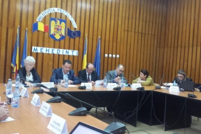 FRANCEZII AJUTĂ LA REINTEGRAREA ROMILOR