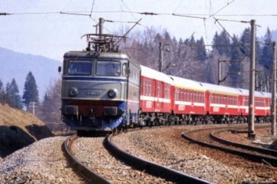 TRAFIC FEROVIAR BLOCAT ÎNTRE STREHAIA ŞI CIOCHIUŢA