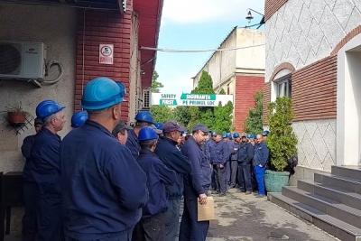 După 6 zile de grevă, muncitorii de la Vagoane sunt tot mai nervoși
