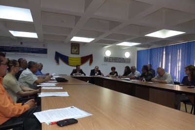 DEBANDADĂ LA ACORDAREA AJUTOARELOR SOCIALE. PREFECTUL IA ATITUDINE
