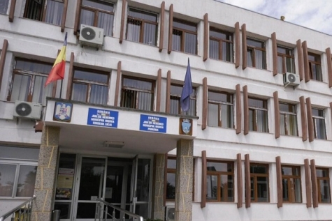 Se pare că Virusul COVID 19 se apropie de Primăria Orșova