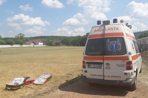 ELICOPTER SMURD PENTRU O FEMEIE LOVITĂ DE TREN (video)