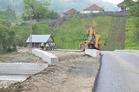 COMUNA ȘOVARNA VA FI COMPLET ASFALTATĂ PÂNĂ LA SFÂRȘITUL ANULUI