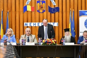 MOMENT ANIVERSAR LA PREFECTURA MEHEDINȚI