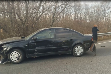 CARAMBOL PE DN 56, TREI AUTOVEHICULE IMPLICATE