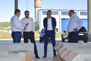 DE-A LUNGUL DRUMULUI CARE NE UNEȘTE