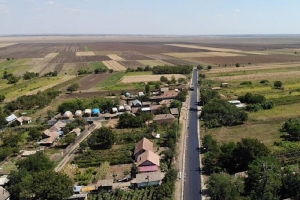 S-A TURNAT ASFALT PE DJ 562, TRONSONUL GEMENI - LIMITĂ DOLJ