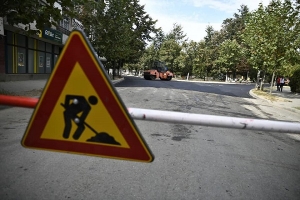 STRĂZI DIN V&Acirc;NJU MARE, ASFALTATE CU FONDURI GUVERNAMENTALE