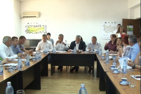 SE ÎNCEARCĂ ÎNCURAJAREA INVESTITORILOR (video)