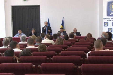 PNL PLÂNGE DE MILA PRIMARILOR CU SALARII MICI (video)