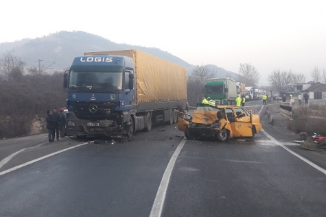 TRAGEDIE PE DN 6, UN MORT ŞI UN RĂNIT