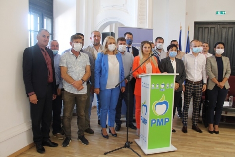 CONFERINȚA JUDEȚEANĂ PMP: Ramona Cupă a fost aleasă președinte al PMP Mehedinți