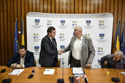 ÎNCEPE REABILITAREA PE DRUMURILE JUDEȚENE ÎNTRE PUNGHINA, OPRIȘOR ȘI BĂLĂCIȚA