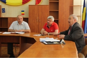 NEGULESCU LOVEȘTE DIN NOU! VREA PRIMAR!