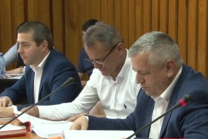 AU VRUT CURSURI DE PERFECȚIONARE, DAR MAI AȘTEAPTĂ!